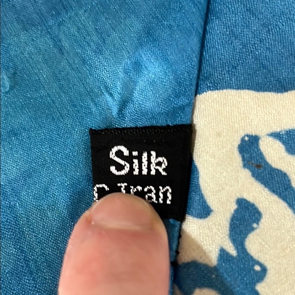 Handmade Iranian Blue and Gold Geometric Necktie - Picture 5 of 8